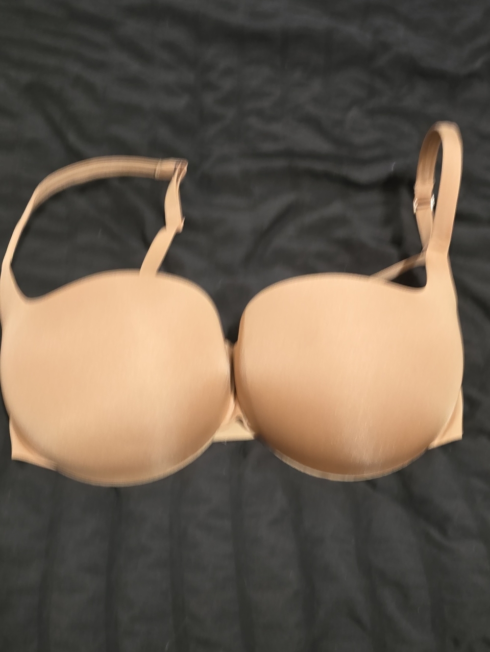 SKIMS Smooth Molded Bra in Nude